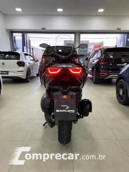 Xmax 250 ABS