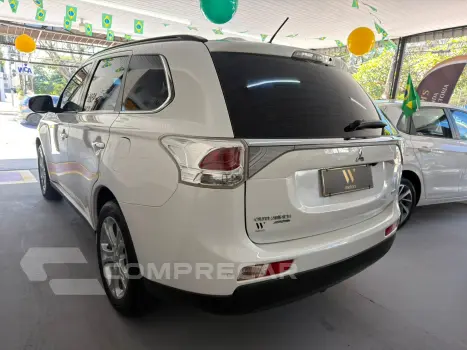 OUTLANDER 3.0 GT 4X4 V6 24V Nova