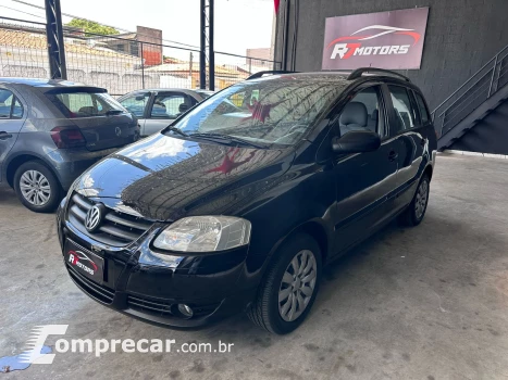 Volkswagen SPACEFOX 1.6 MI 8V 4 portas