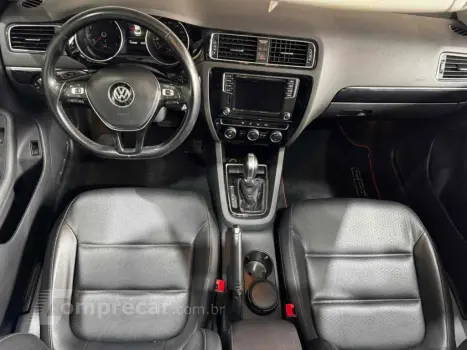 JETTA 2.0 TSI HIGHLINE 211CV GASOLINA 4P TIPTRONIC