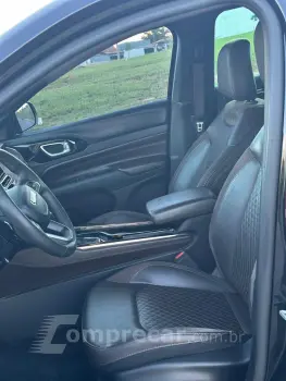 COMMANDER 1.3 T270 Turbo Overland