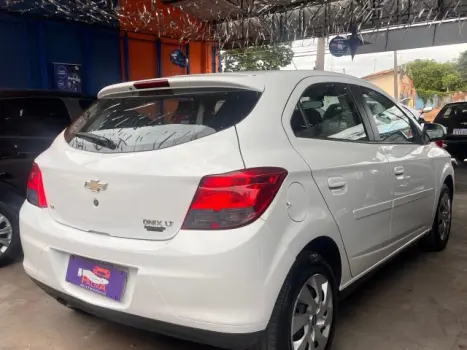 ONIX - 1.4 MPFI LT 8V 4P MANUAL