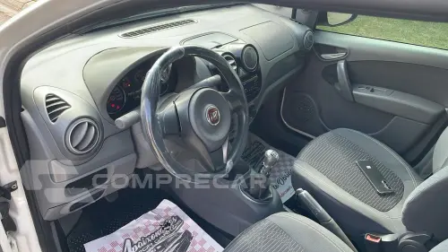 Fiat Palio Attractive 1.4 EVO Fire Flex 8V 5P 2013