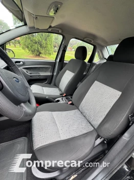 FIESTA 1.6 Rocam SE Sedan 8V