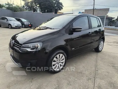 Volkswagen FOX 1.6 MI 8V 4 portas