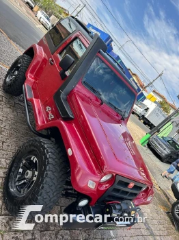T-4 4x4 3.0 TB Int. Cap. Rígida Diesel