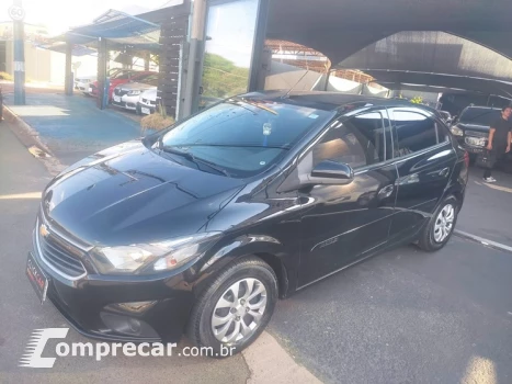 CHEVROLET ONIX 1.0 LT 4 portas