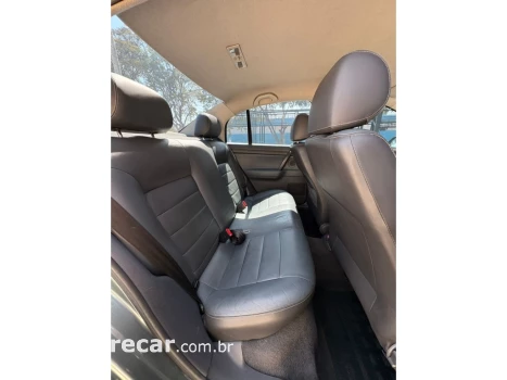 POLO SEDAN 1.6 MI COMFORTLINE 8V FLEX 4P MANUAL