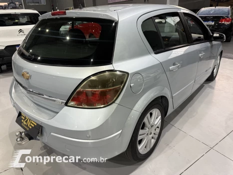 VECTRA 2.0 MPFI GT HATCH 8V FLEX 4P MANUAL
