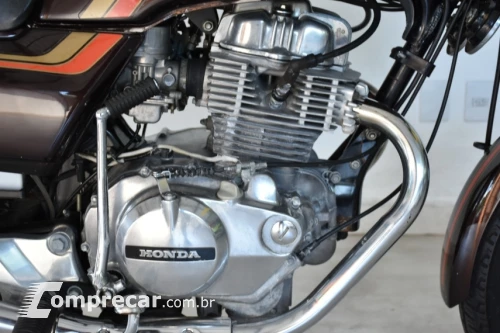 Cb 400