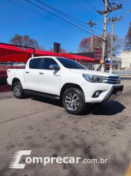 Toyota Hilux Caminhonete 2.8 16V SRX 4X4 DIESEL CABINE DUPLA AUTOMÁ 4 portas