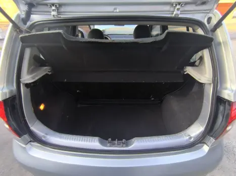 Fox Plus 1.0Mi/ 1.0Mi Total Flex 8V 4p