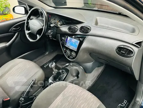 FOCUS 1.6 GL Sedan 8V