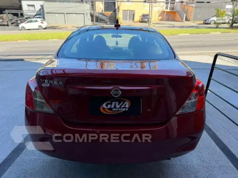 VERSA 1.0 12V FlexStart 4p Mec.