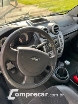 FIESTA 1.6 MPI Sedan 8V