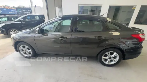 FOCUS 1.6 S Sedan 16V