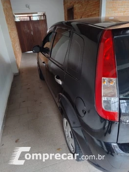FIESTA 1.6 MPI Class Hatch 8V