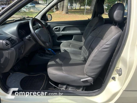 Clio Authentique 1.0/1.0 Hi-Power 16V 3p