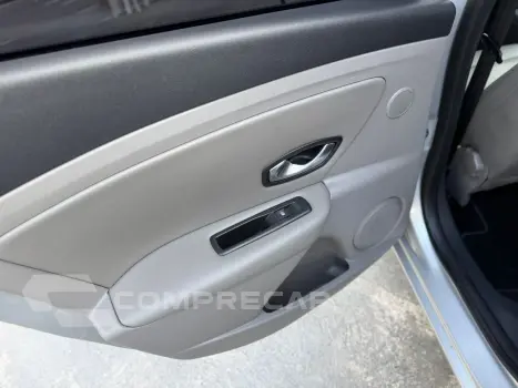 FLUENCE Sedan Privilège 2.0 16V FLEX Aut