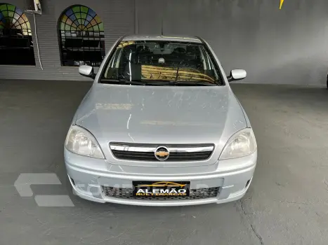 CORSA 1.4 MPFI Maxx Sedan 8V