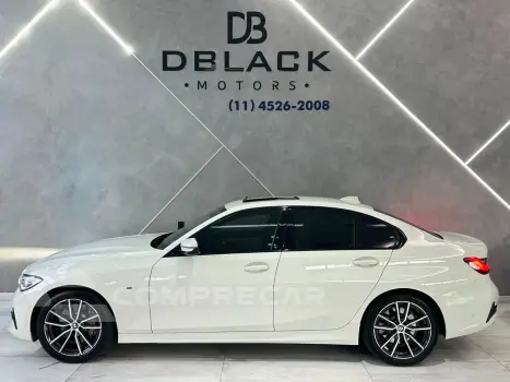 BMW 330i M Sport 2.0 TB 16V 4p 4 portas