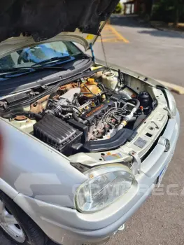 CORSA 1.6 MPFI GLS Sedan 8V