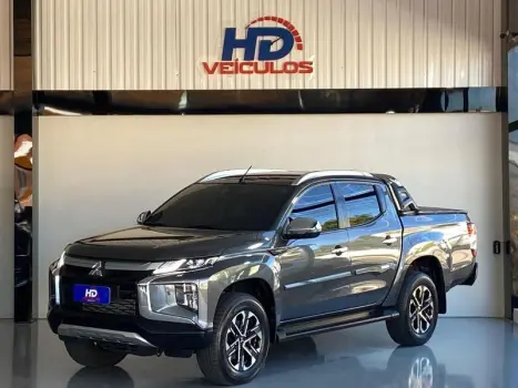 Mitsubishi TRITON SPORT HPE S 4 portas