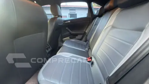 Nivus 1.0 4P FLEX 200 TSI HIGHLINE TURBO AUTOMÁTICO