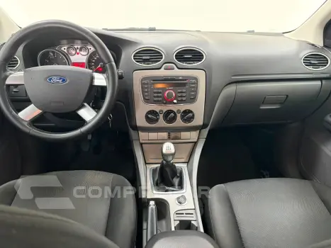 FOCUS 1.6 SE Sedan 16V