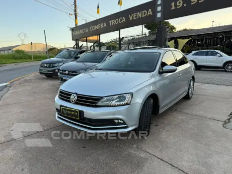 Volkswagen JETTA 2.0 TSI Highline 4 portas