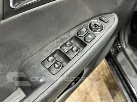 I30 - 2.0 MPFI GLS 16V 4P MANUAL