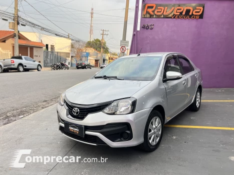 Toyota ETIOS 1.5 Platinum Sedan 16V 4 portas