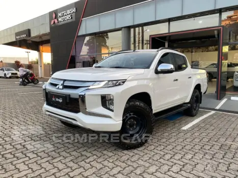 Mitsubishi L200 TRITON 2.4 16V Turbo Sport HPE CD 4X4 4 portas