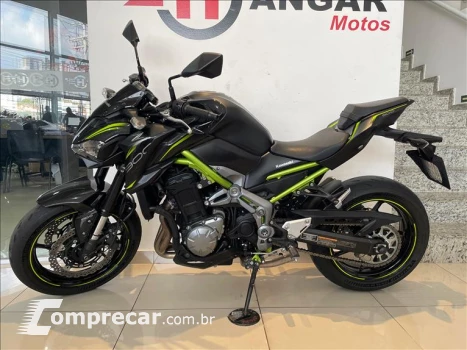 KAWASAKI Z900