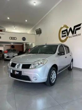 Renault SANDERO Authentique Hi-Flex 1.0 16V 5p 4 portas
