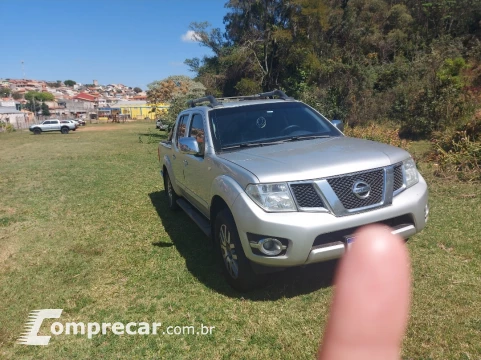 NISSAN FRONTIER 2.5 SL 4X4 CD Turbo EL 4 portas