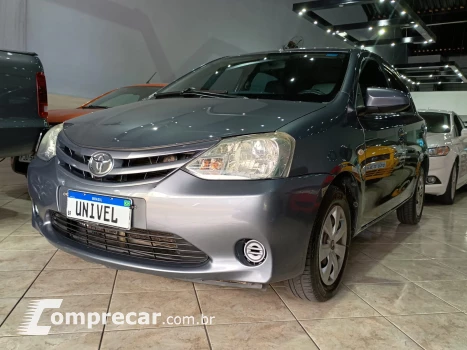 Toyota Etios X 1.3 4 portas