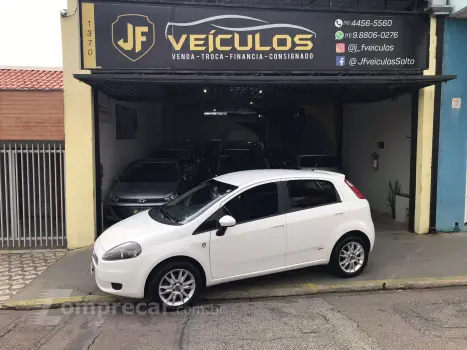 Fiat PUNTO 1.4 Attractive Italia 8V 4 portas