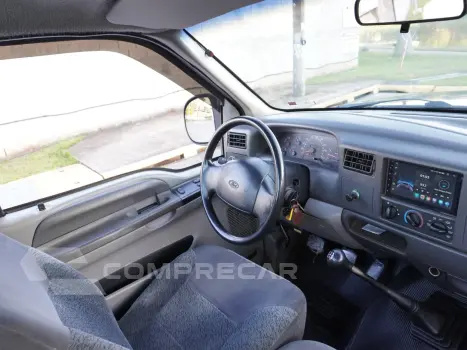 F-250 4.2 XLT 4X2 CS TURBO DIESEL 2P MANUAL