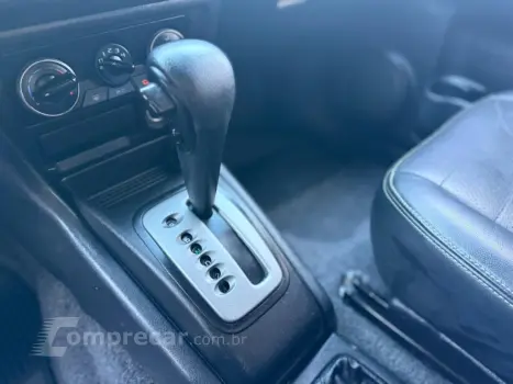 PAJERO TR4 2.0 4X4 16V 140CV FLEX 4P AUTOMÁTICO