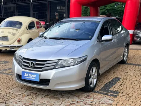 CITY 1.5 LX Sedan 16V