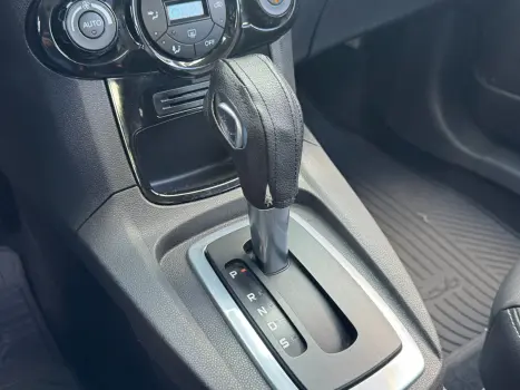 FIESTA 1.6 Titanium Hatch 16V