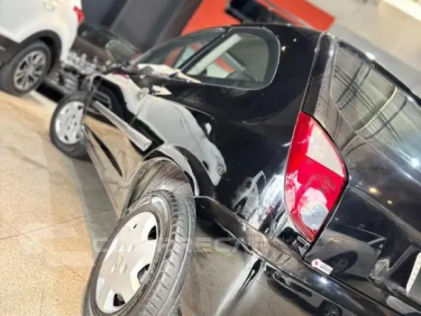 CELTA - 1.0 MPFI LS 8V 2P MANUAL