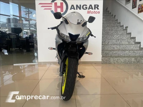 YZF R15