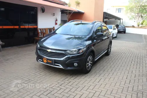 CHEVROLET Onix Hatch 1.4 4P FLEX ACTIVE 4 portas