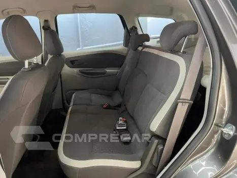 SPIN - 1.8 ADVANTAGE 8V 4P AUTOMÁTICO