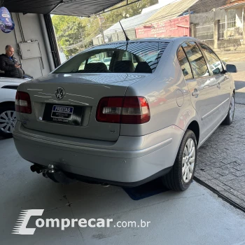 Polo Sedan 1.6 Mi Total Flex 8V 4p