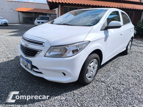 CHEVROLET ONIX 1.0 LT 4 portas