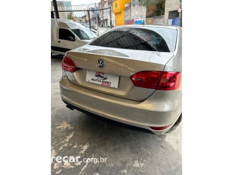 JETTA 2.0 COMFORTLINE FLEX 4P TIPTRONIC