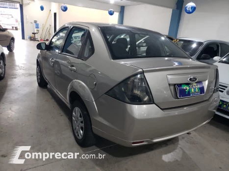Fiesta Sedam 1.6 Zetec